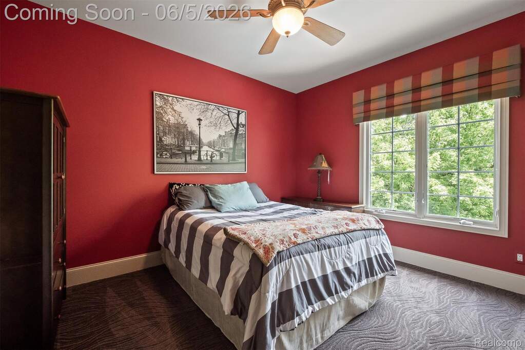 4 Bedroom Single Family Home/House's Image 36