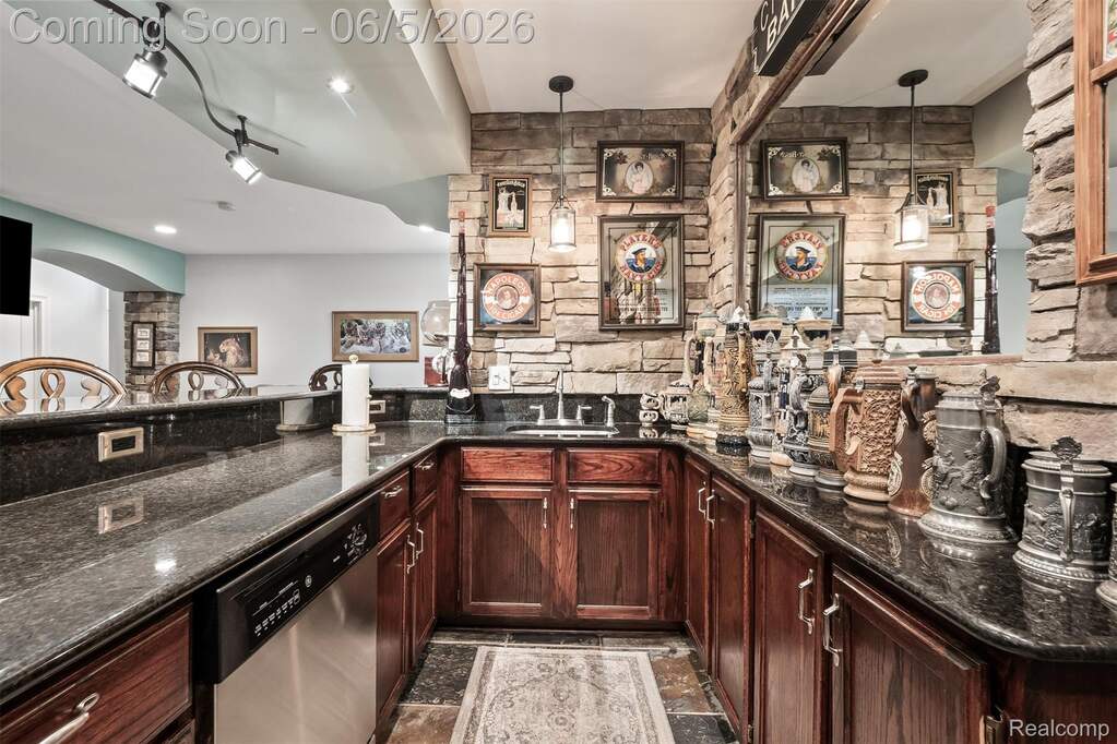 4 Bedroom Single Family Home/House's Image 44
