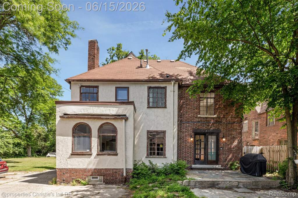 5 Bedroom Single Family Home/House's Image 70