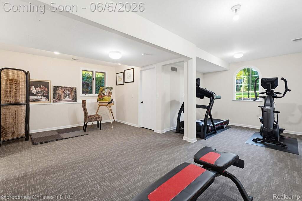 4 Bedroom Single Family Home/House's Image 24