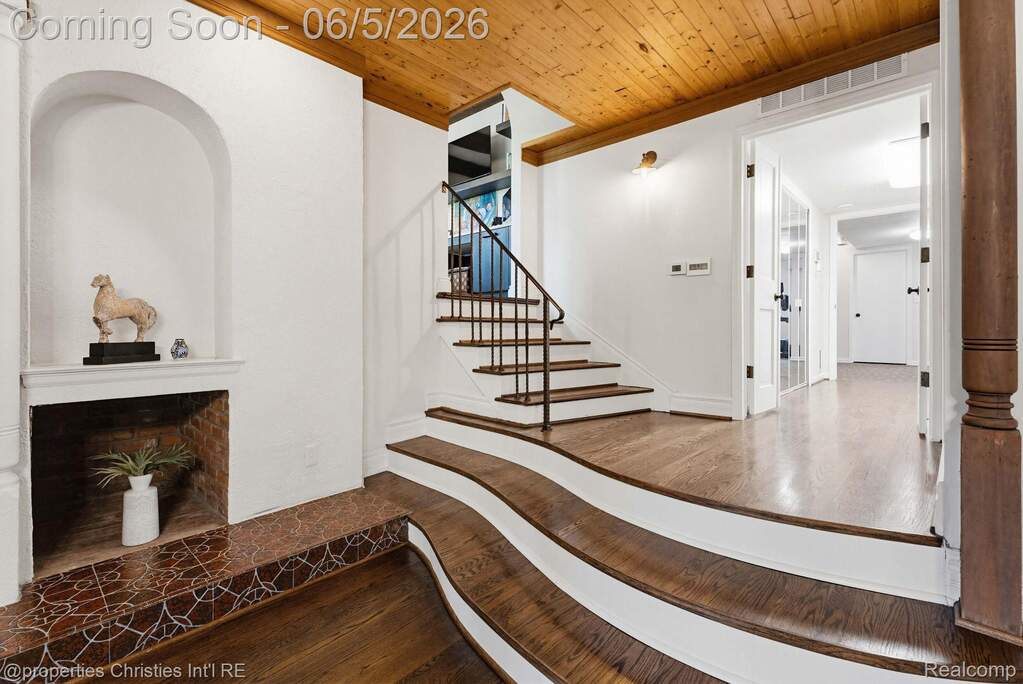 4 Bedroom Single Family Home/House's Image 26