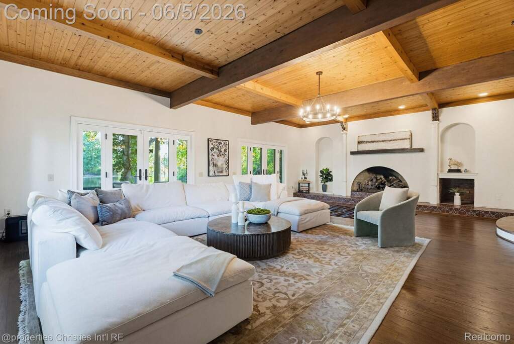 4 Bedroom Single Family Home/House's Image 30