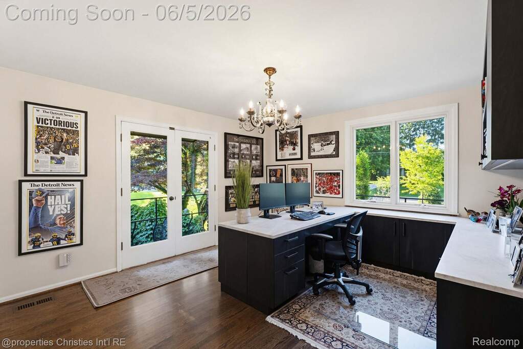 4 Bedroom Single Family Home/House's Image 36