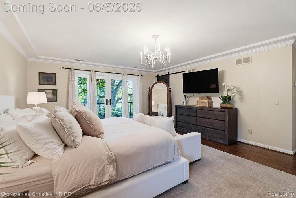 4 Bedroom Single Family Home/House's Image 40
