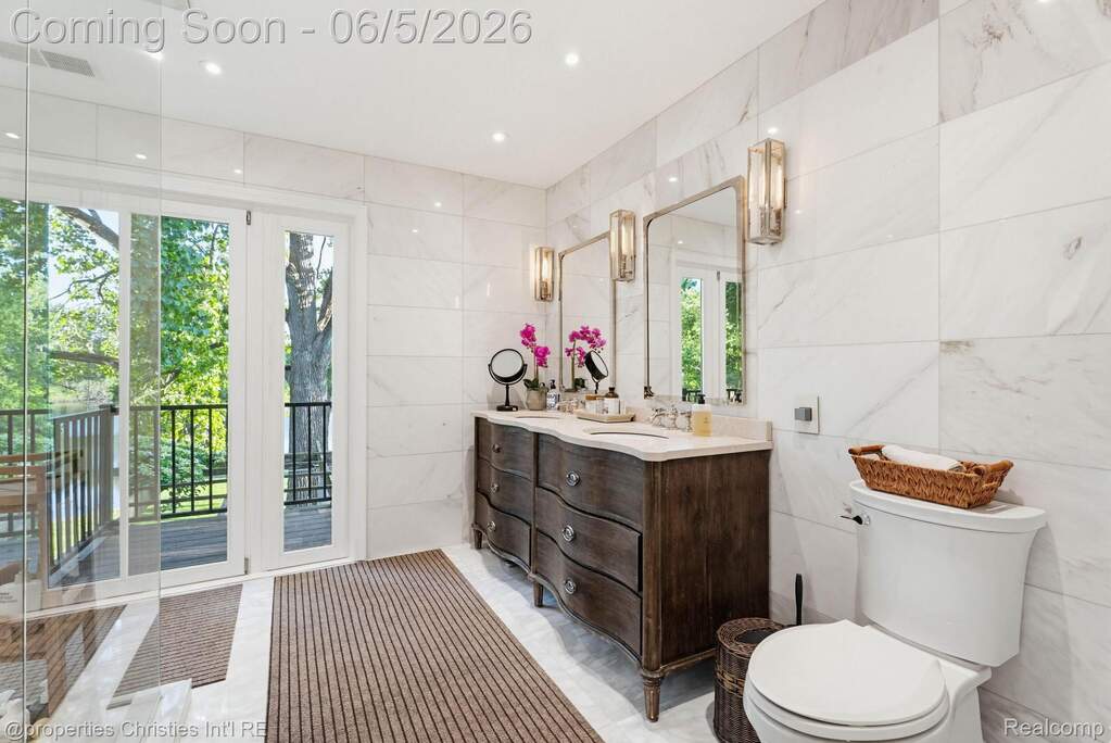 4 Bedroom Single Family Home/House's Image 43