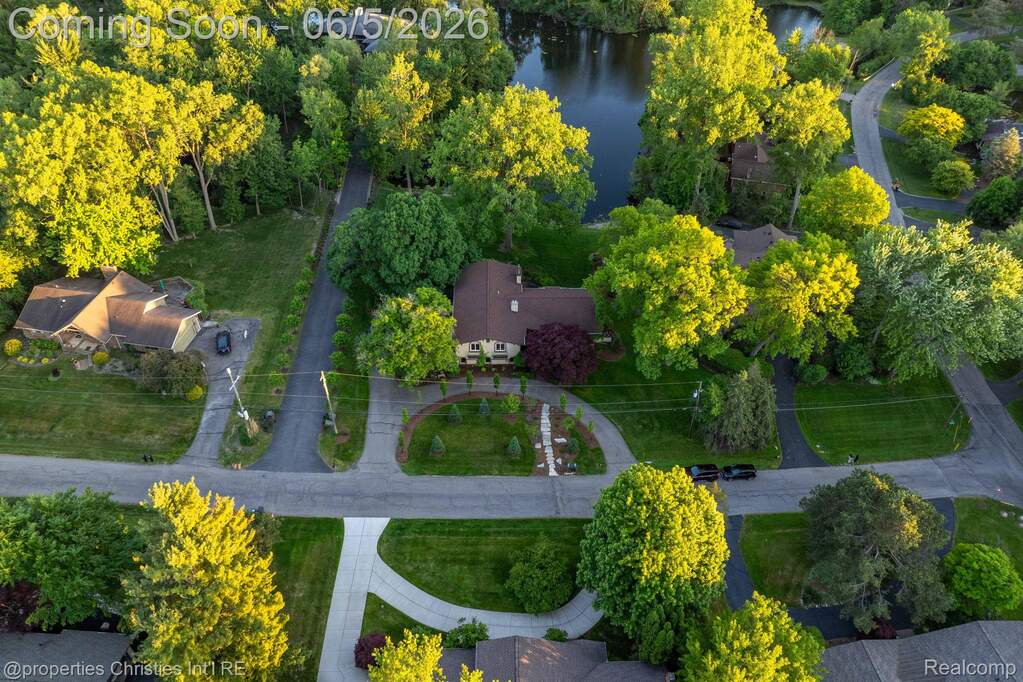 4 Bedroom Single Family Home/House's Image 55
