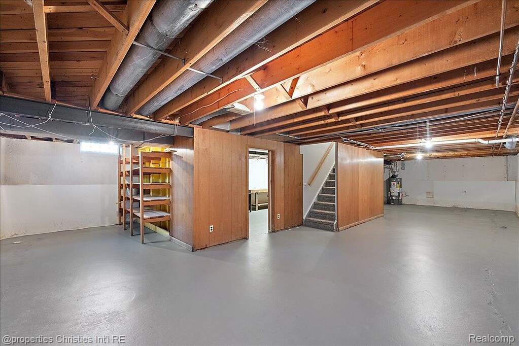 4 Bedroom Single Family Home/House's Image 50