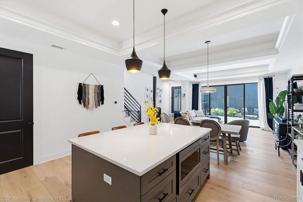 3 Bedroom Villa/Townhouse's Image 8