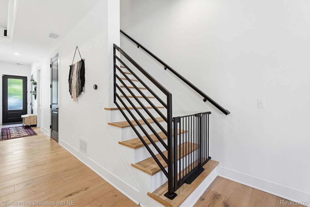 3 Bedroom Villa/Townhouse's Image 17