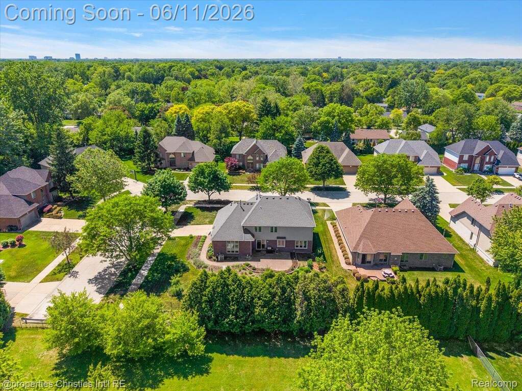 4 Bedroom Single Family Home/House's Image 12