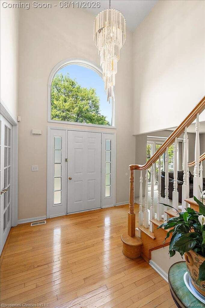 4 Bedroom Single Family Home/House's Image 16