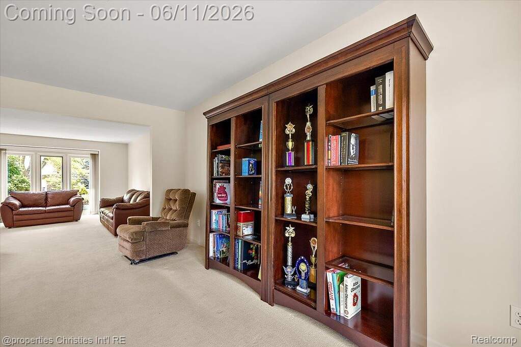 4 Bedroom Single Family Home/House's Image 26
