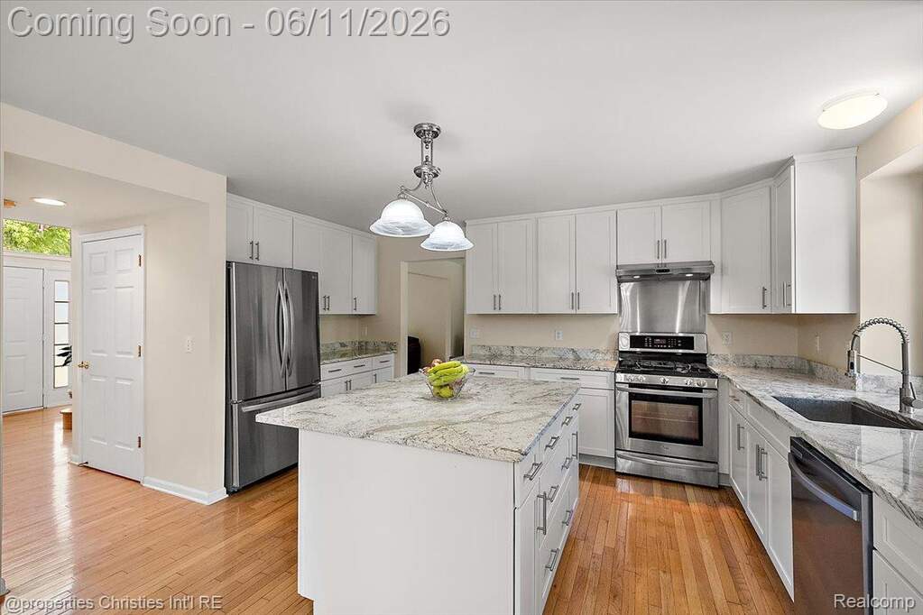 4 Bedroom Single Family Home/House's Image 30