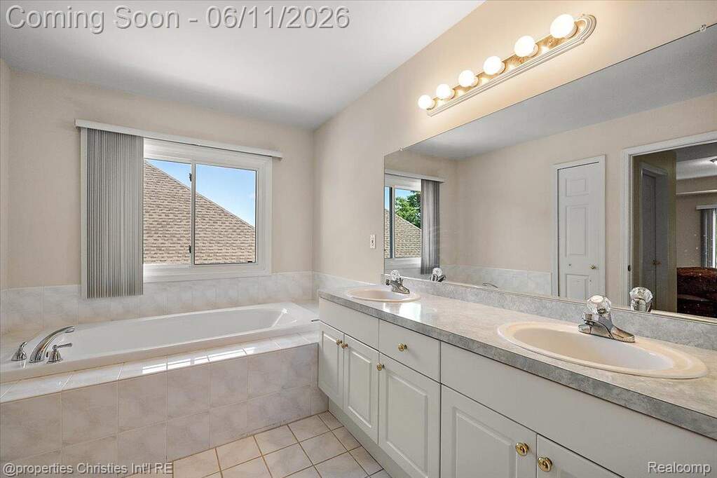 4 Bedroom Single Family Home/House's Image 48