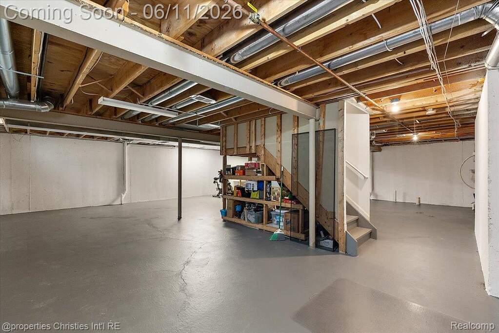 4 Bedroom Single Family Home/House's Image 61