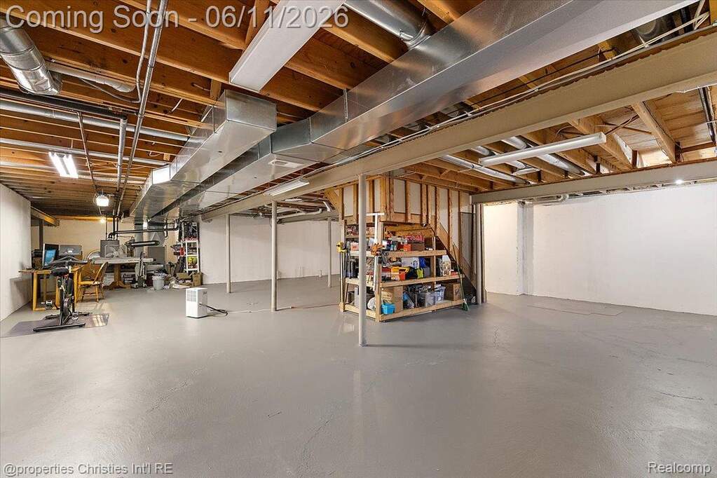 4 Bedroom Single Family Home/House's Image 62