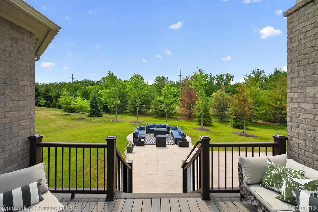 5 Bedroom Single Family Home/House's Image 78