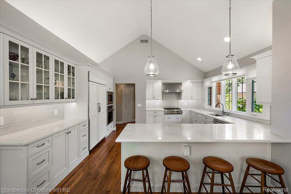 4 Bedroom Single Family Home/House's Image 20