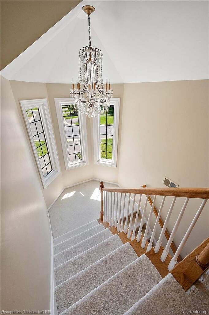 4 Bedroom Single Family Home/House's Image 37