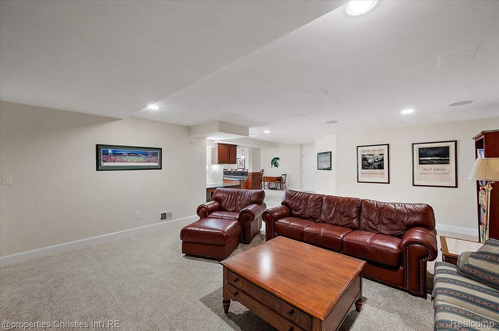 4 Bedroom Single Family Home/House's Image 56