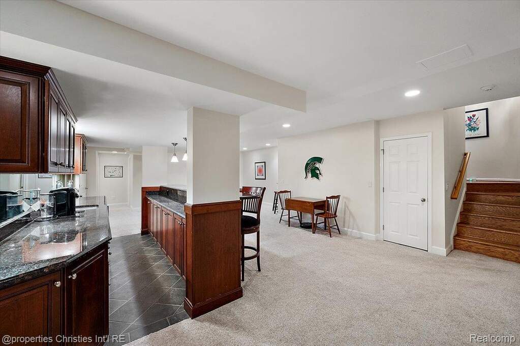 4 Bedroom Single Family Home/House's Image 58