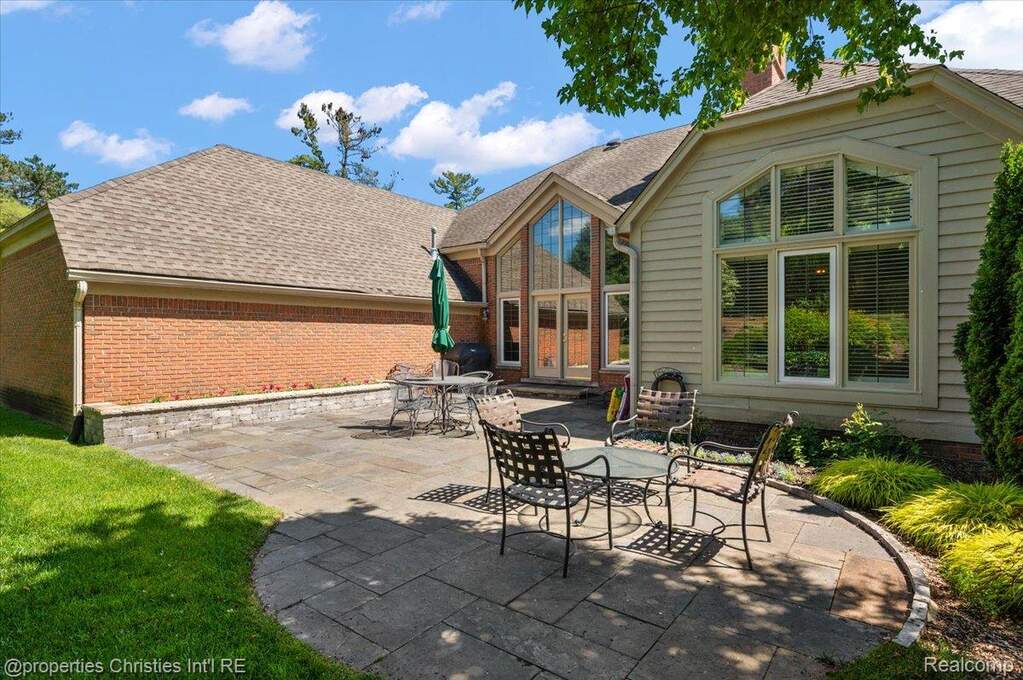 4 Bedroom Single Family Home/House's Image 79