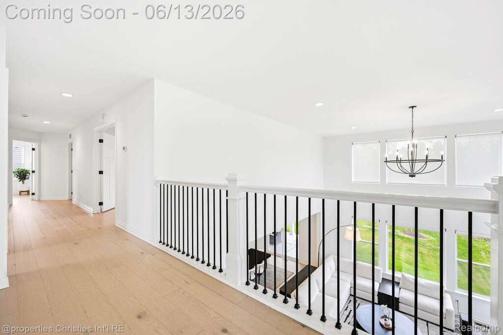 5 Bedroom Single Family Home/House's Image 24