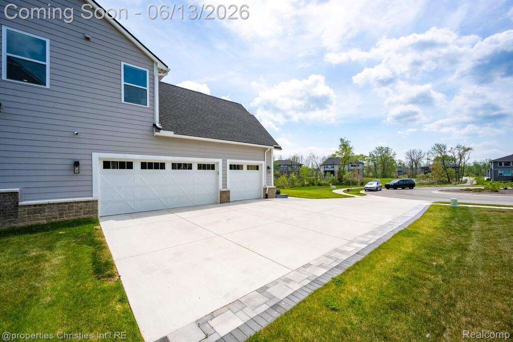 5 Bedroom Single Family Home/House's Image 45