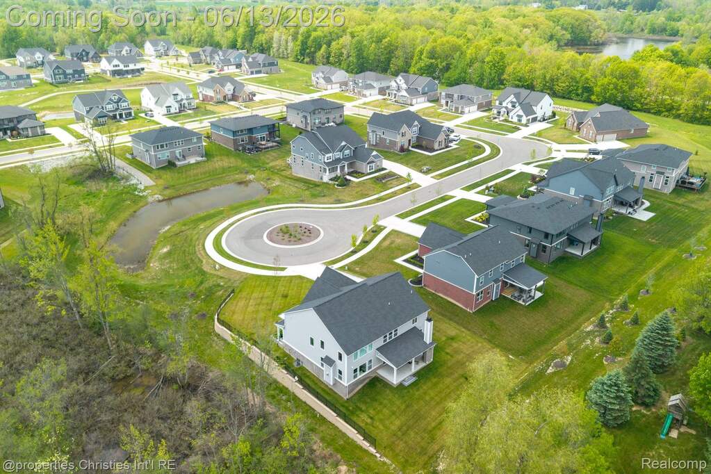 5 Bedroom Single Family Home/House's Image 49