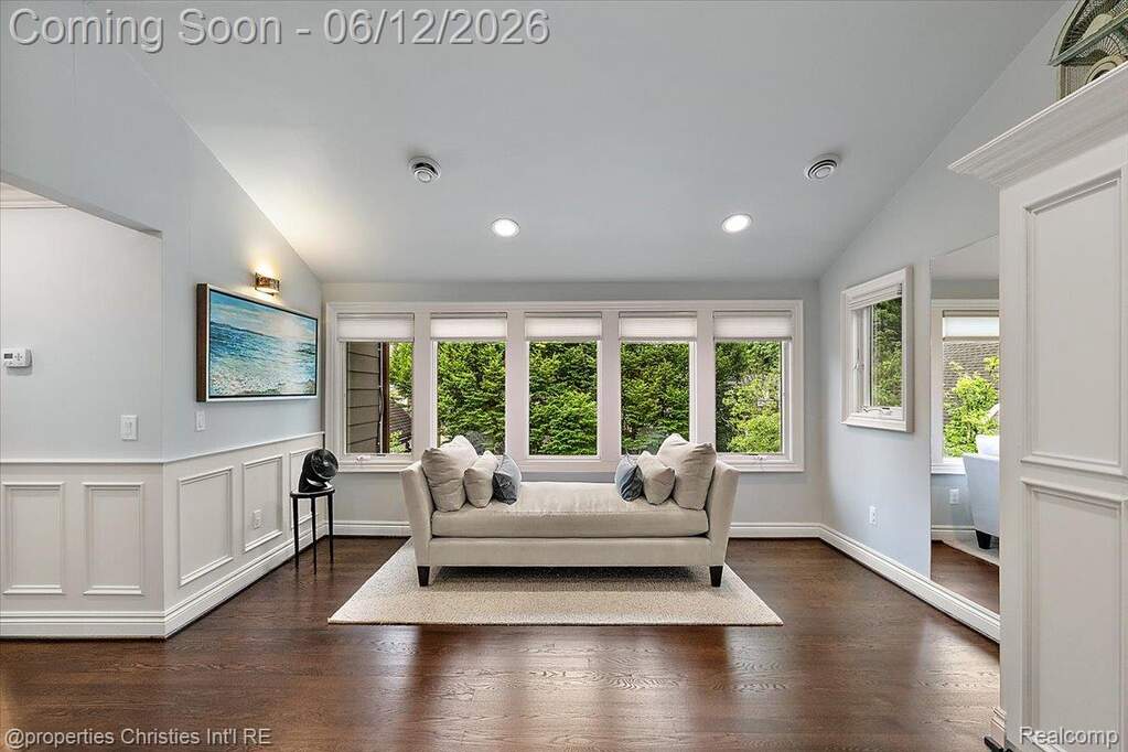 4 Bedroom Single Family Home/House's Image 20