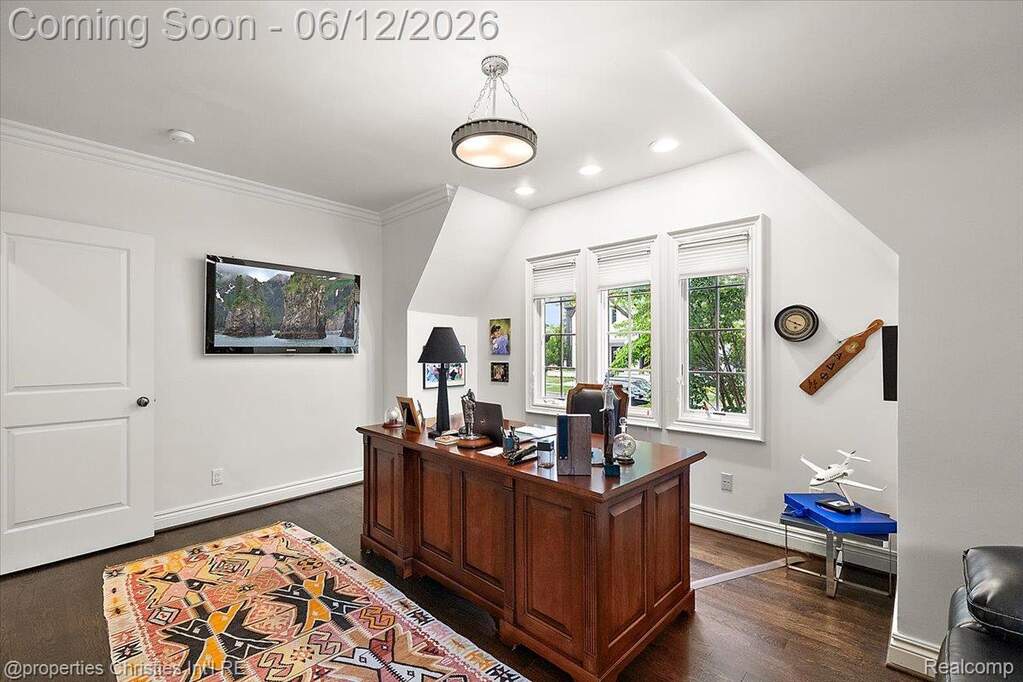 4 Bedroom Single Family Home/House's Image 35