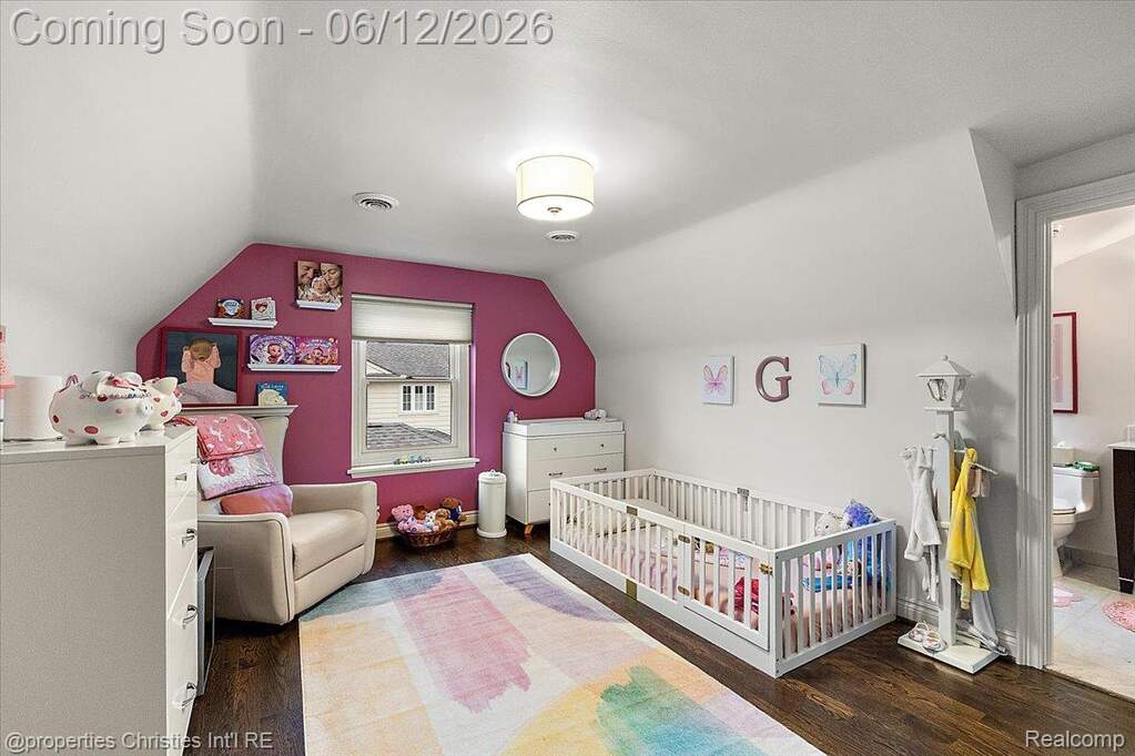 4 Bedroom Single Family Home/House's Image 36