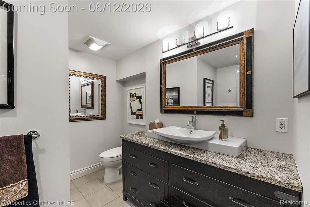 4 Bedroom Single Family Home/House's Image 41