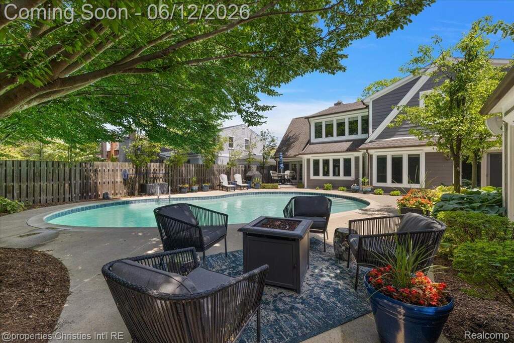 4 Bedroom Single Family Home/House's Image 56