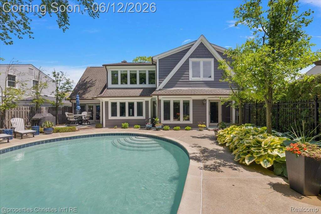 4 Bedroom Single Family Home/House's Image 58