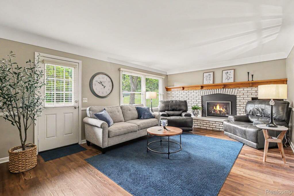 4 Bedroom Single Family Home/House's Image 27