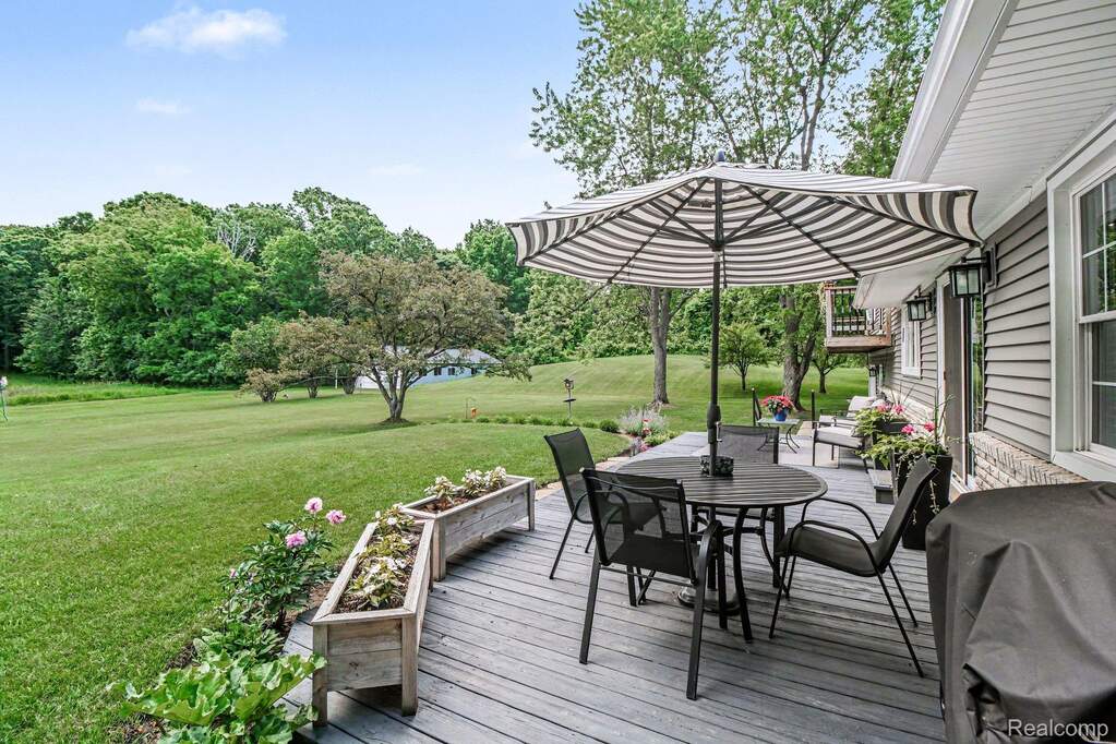 4 Bedroom Single Family Home/House's Image 34