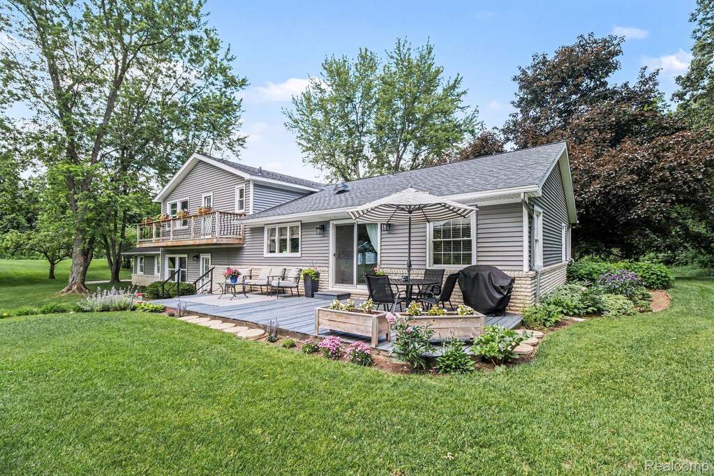 4 Bedroom Single Family Home/House's Image 35