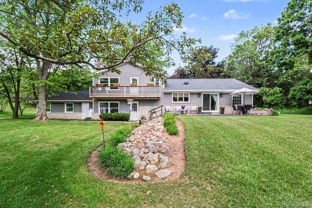 4 Bedroom Single Family Home/House's Image 36