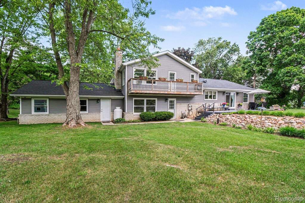 4 Bedroom Single Family Home/House's Image 37