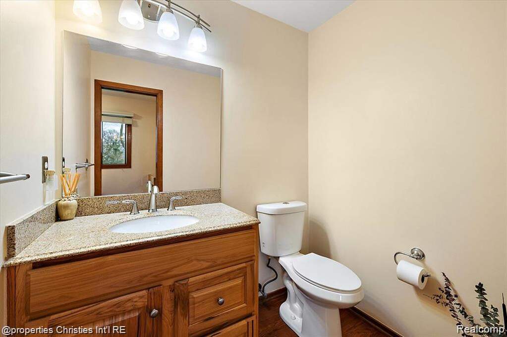 4 Bedroom Single Family Home/House's Image 41