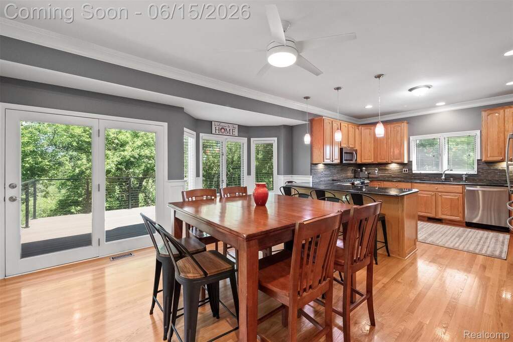 4 Bedroom Single Family Home/House's Image 11