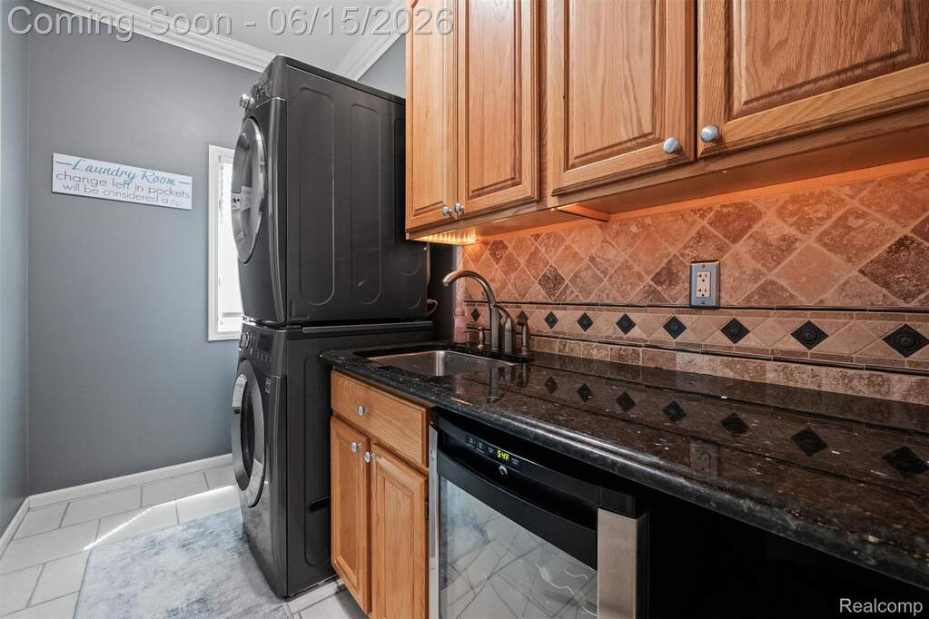 4 Bedroom Single Family Home/House's Image 15