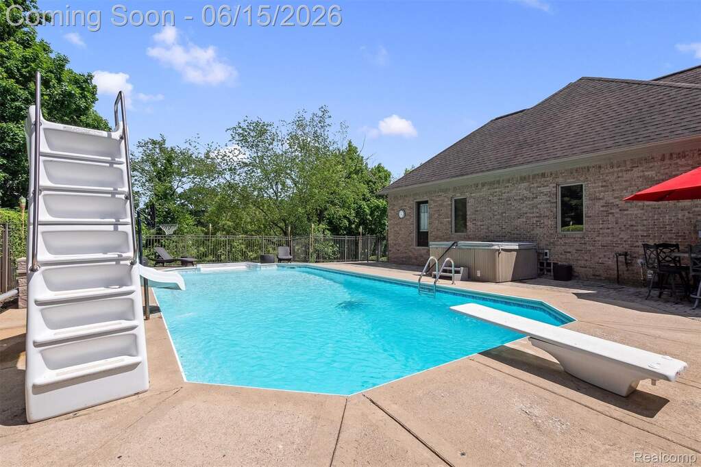 4 Bedroom Single Family Home/House's Image 43
