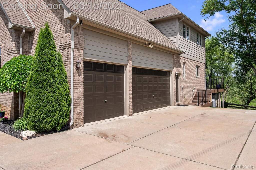4 Bedroom Single Family Home/House's Image 61