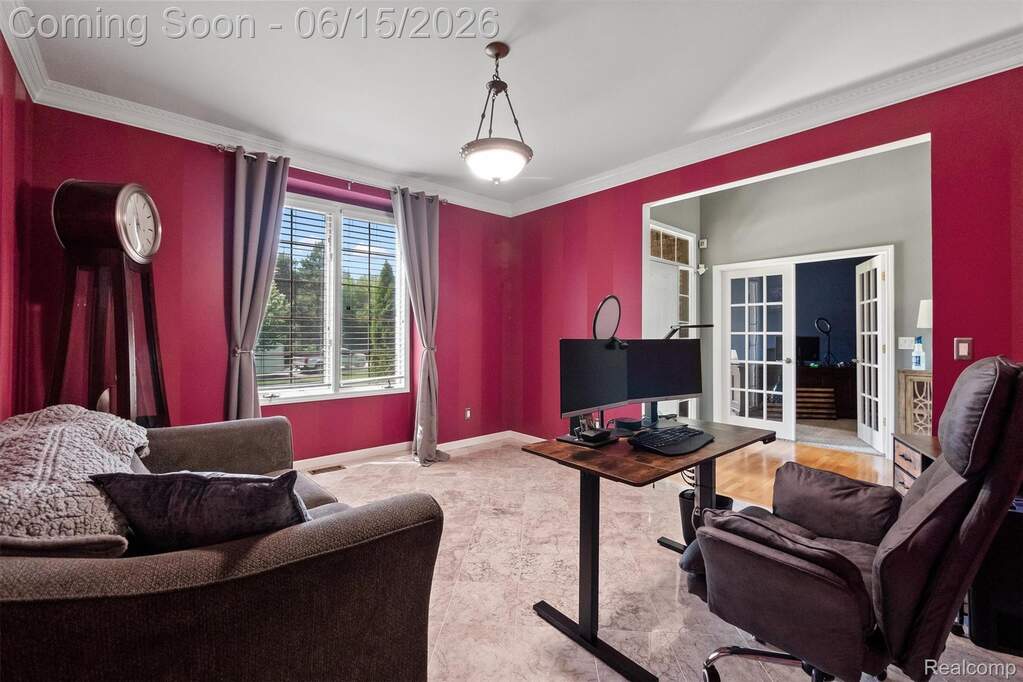 4 Bedroom Single Family Home/House's Image 6