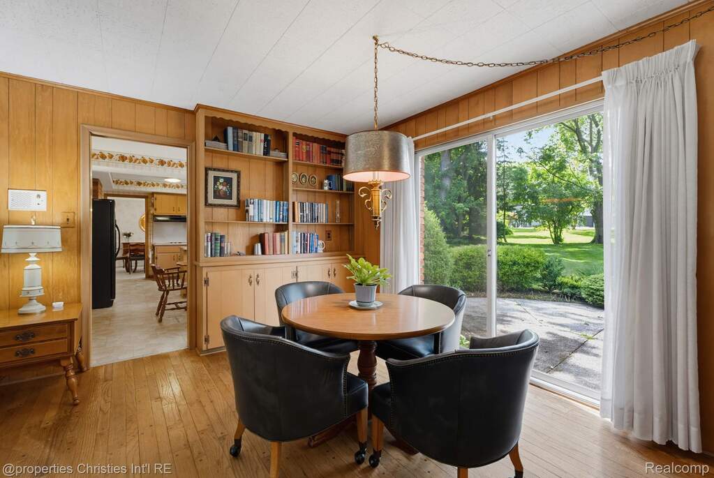 4 Bedroom Single Family Home/House's Image 13