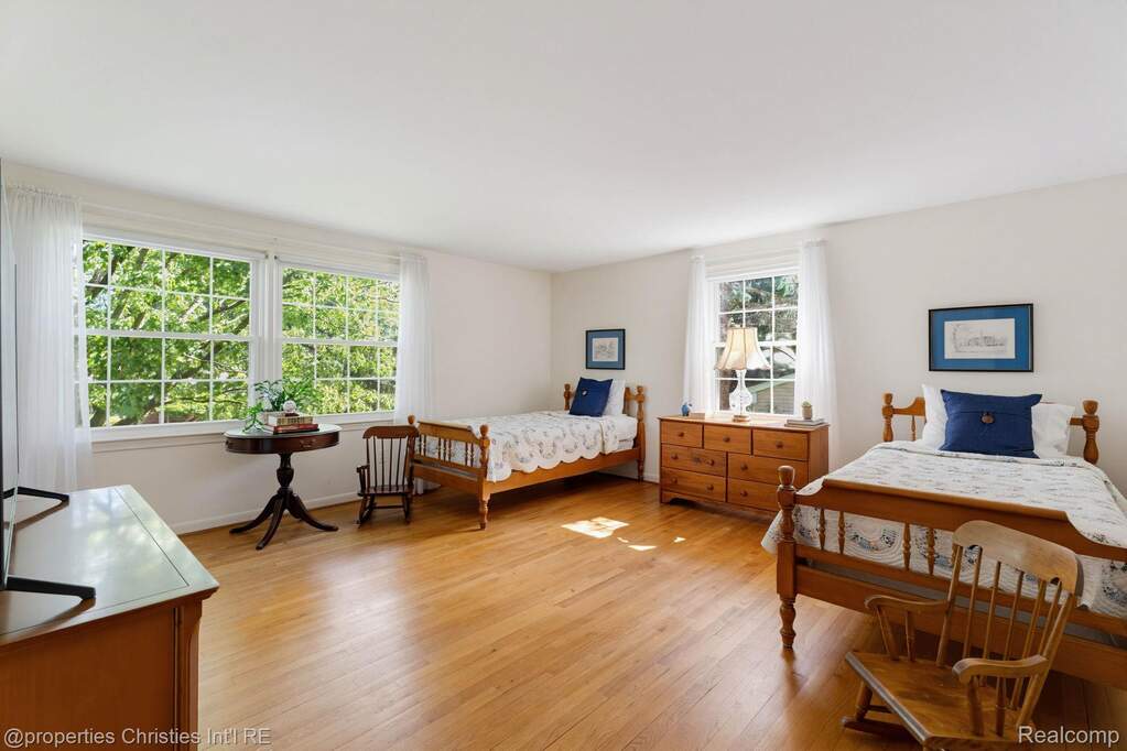 4 Bedroom Single Family Home/House's Image 24