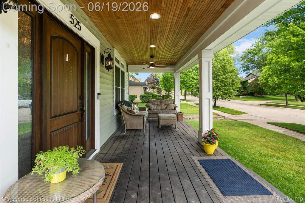 525 Broadacre-5.jpg