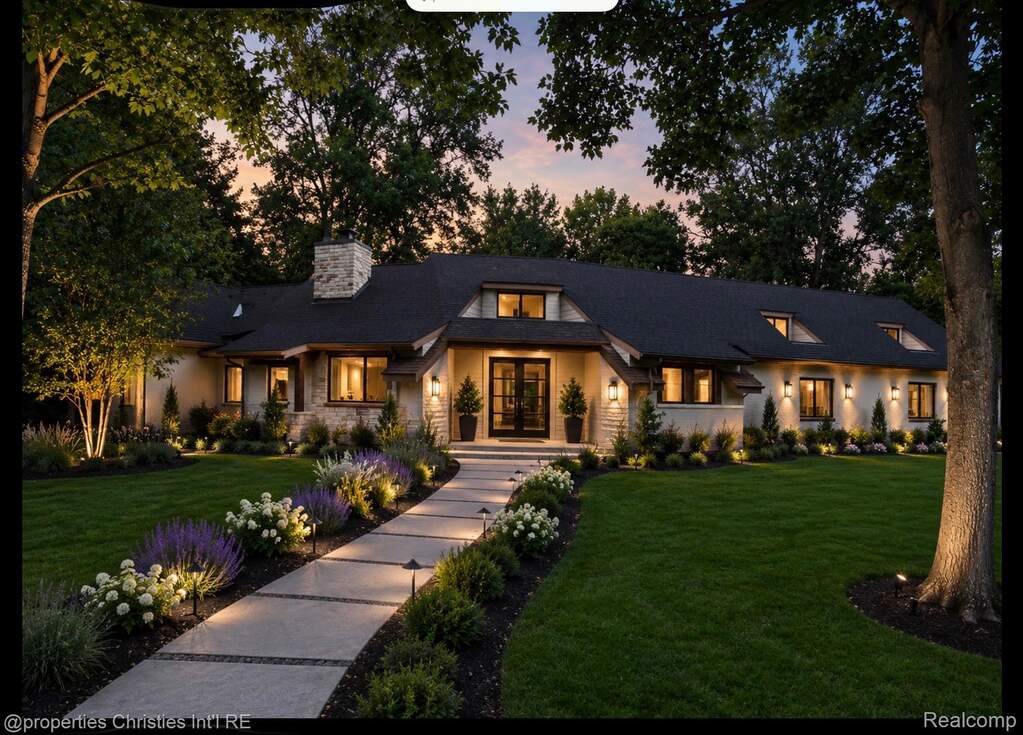 AI view. This is how you could make the front of the home look amazing